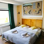 Niech To Szlak Bed & Breakfast 3*